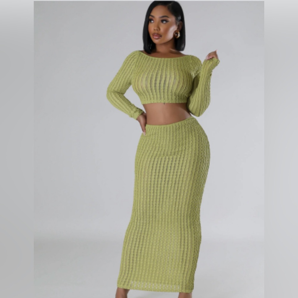 Chic Open Back Knit Skirt Set with Self-Tie Closure